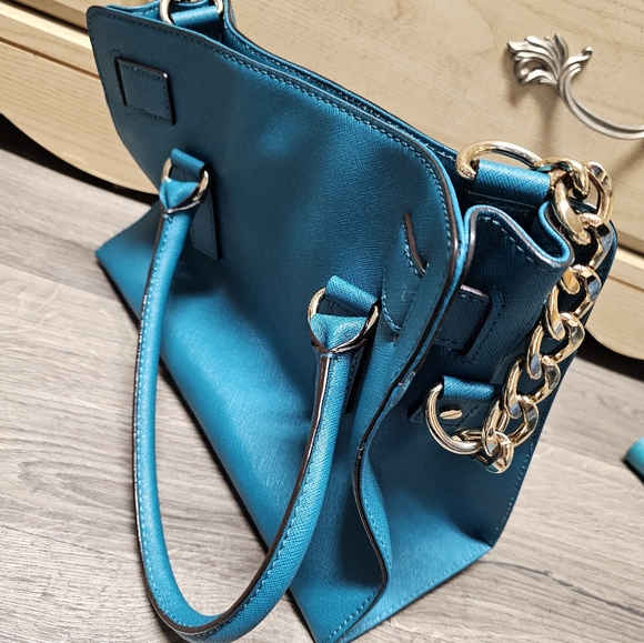 Mk bag with matching wallet - Picture 6 of 14